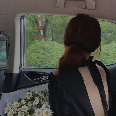 街头实拍：顶流男星隐婚生子传闻，工作室紧急辟谣
